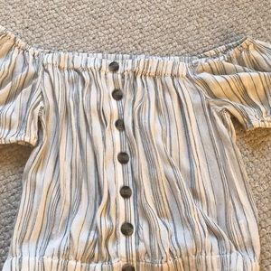 american eagle off the shoulder top